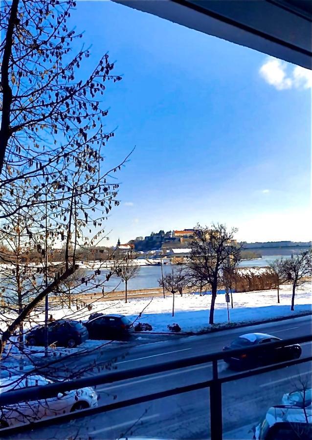 Apartman Danube Novi Sad Exteriör bild